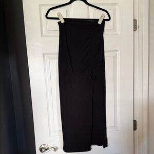 Elegant Black Women's Skirt